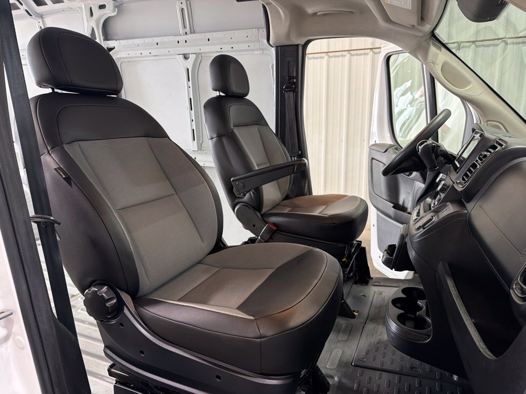 Used 2025 RAM ProMaster 2500 w/ Convenience Group FWD image 21