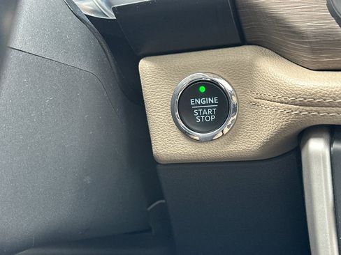 Used 2023 Ford Expedition Max Limited image 23