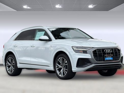 Used 2023 Audi Q8 Premium Plus w/ Premium Plus Package image 6