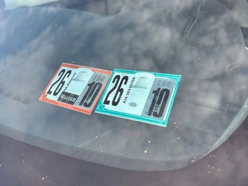 Used 2015 Kia Sedona LX w/ LX Convenience Package image 44