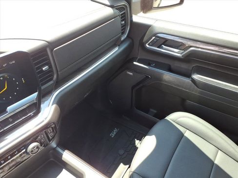 Used 2024 Chevrolet Silverado 2500 LTZ w/ LTZ Plus Package AWD/4WD image 34