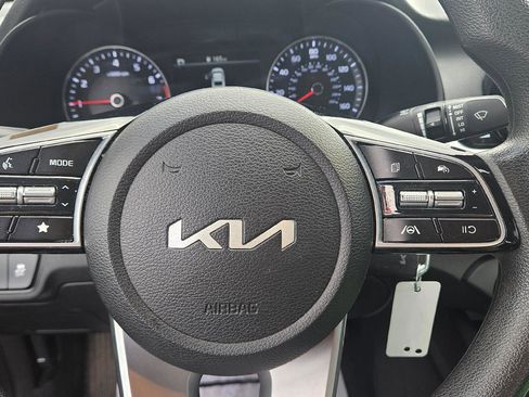 Used 2023 Kia Forte LXS FWD image 11