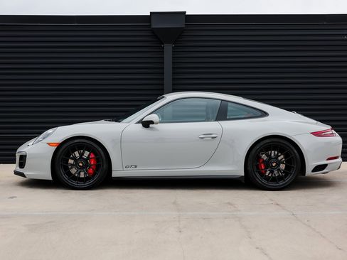 Certified 2018 Porsche 911 Carrera GTS image 2