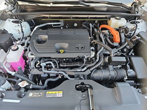 Used 2025 Toyota Crown Limited image 23