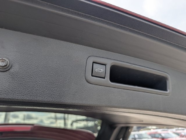 Certified 2026 Toyota Highlander XLE AWD/4WD image 30