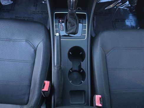 Used 2018 Volkswagen Passat 2.0T R-Line image 25