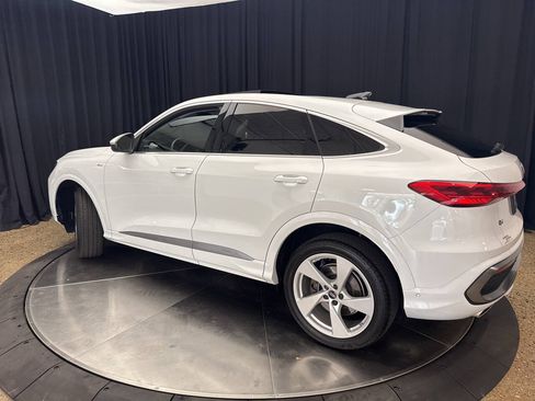 Used 2025 Audi Q5 Premium Plus w/ Premium Plus AWD/4WD image 5