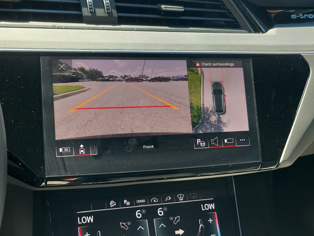 Certified 2024 Audi Q8 e-tron Prestige AWD/4WD image 27