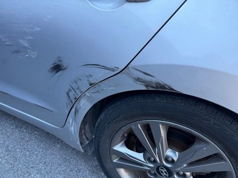 Used 2018 Hyundai Elantra SEL FWD image 16
