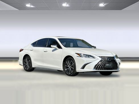 Certified 2024 Lexus ES 350 w/ Premium Package FWD image 6