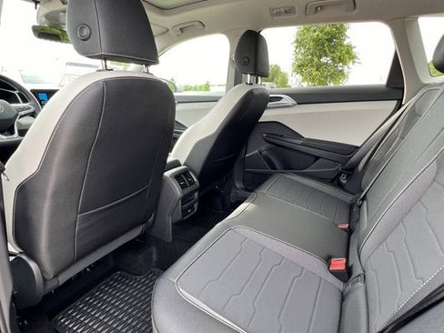 New 2025 Volkswagen Taos S image 26