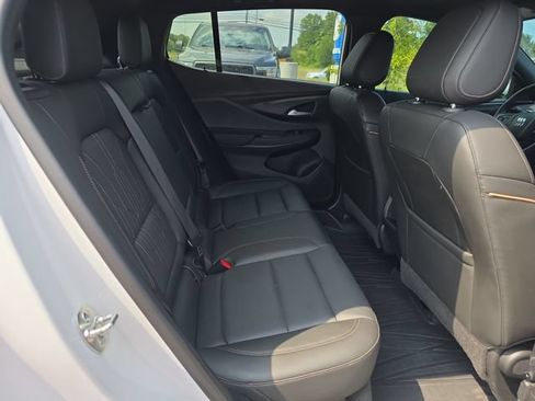 Used 2025 Buick Envista Avenir FWD image 14