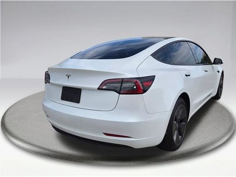 Used 2023 Tesla Model 3 Standard Range RWD image 12
