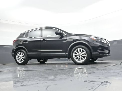 Used 2020 Nissan Rogue Sport SV FWD image 36