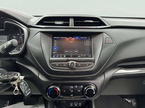 Used 2021 Chevrolet TrailBlazer LS FWD image 21