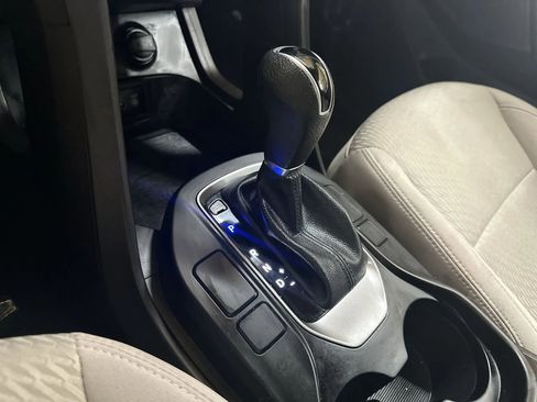 Used 2017 Hyundai Santa Fe Sport FWD image 22