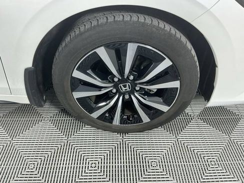 Used 2023 Honda Civic EX-L image 35