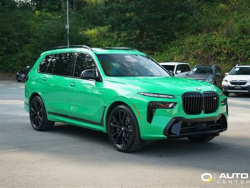 Used 2025 BMW X7 M60i AWD/4WD image 3