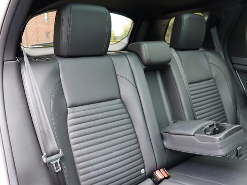 Used 2023 Land Rover Discovery Sport SE AWD/4WD image 16