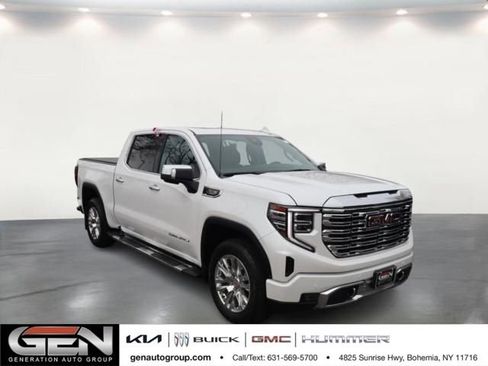 Used 2024 GMC Sierra 1500 Denali w/ Technology Package AWD/4WD image 1