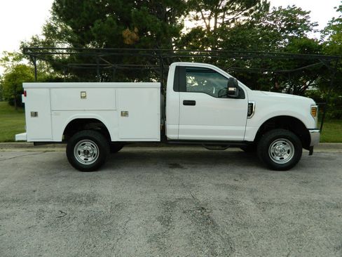 Used 2019 Ford F250 XL w/ XL Value Package AWD/4WD image 5