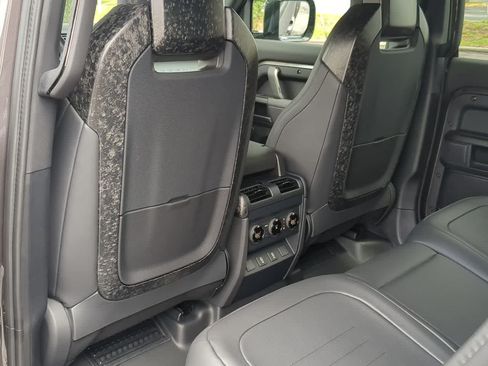 New 2026 Land Rover Defender 110 OCTA AWD/4WD image 18