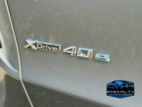 Used 2017 BMW X5 xDrive40e image 8