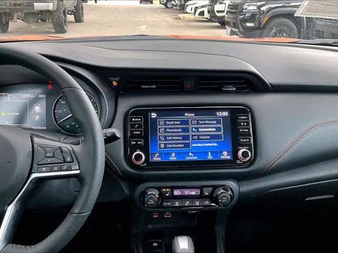 Certified 2024 Nissan Kicks SR w/ SR Premium Package image 6