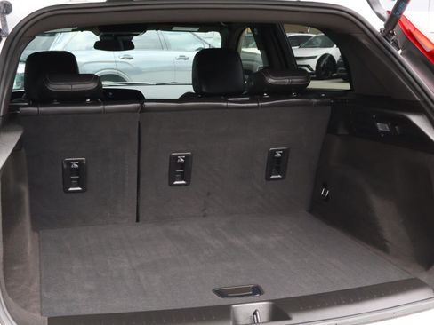 Used 2024 Cadillac XT4 Luxury w/ Cold Weather Package image 27