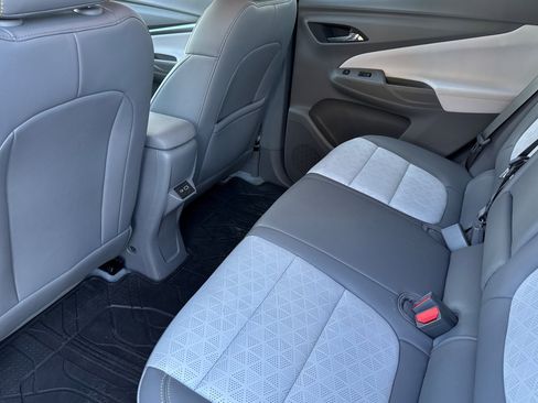 Used 2023 Chevrolet Bolt EUV Premier image 15