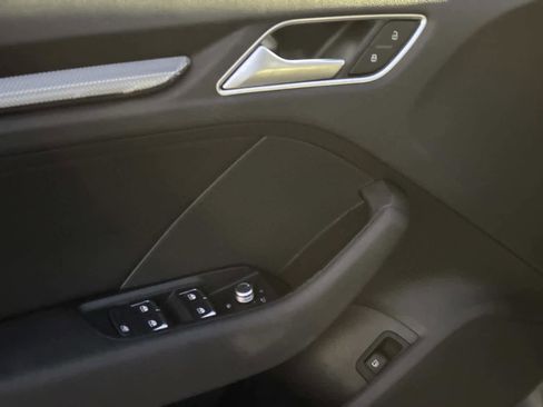 Used 2017 Audi A3 e-tron Premium Plus w/ Technology Package image 20