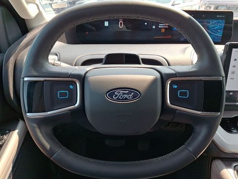 Used 2025 Ford Expedition Active AWD/4WD image 20