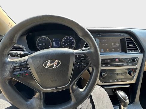 Used 2017 Hyundai Sonata Sport FWD image 8