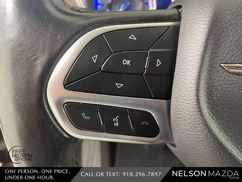 Used 2019 Chrysler Pacifica Touring-L Plus image 22