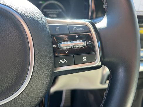 Certified 2024 Kia Sorento SX Prestige image 15