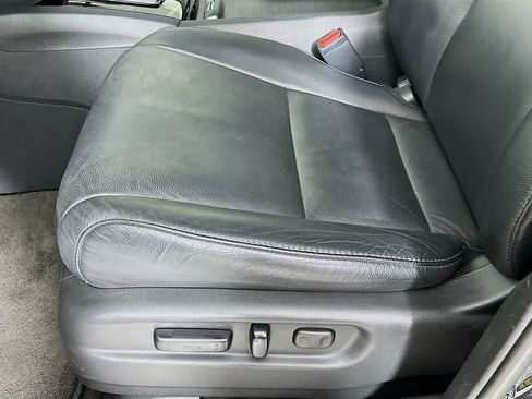 Used 2016 Honda Pilot Touring image 31