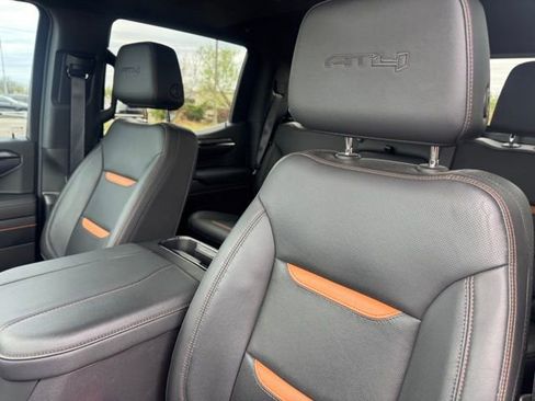 Used 2024 GMC Sierra 1500 AT4 w/ AT4 Premium Package image 12
