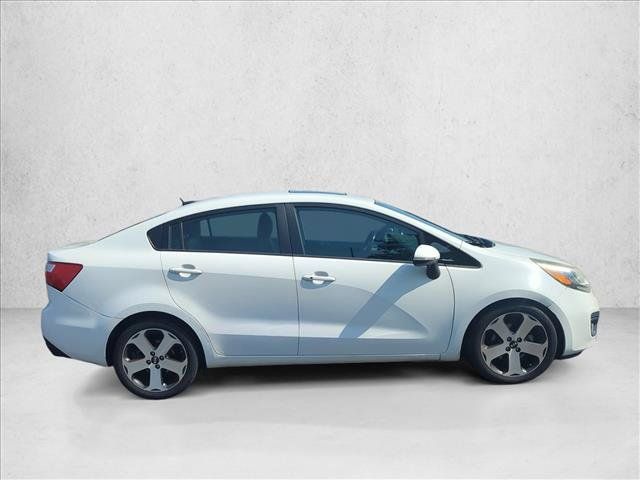 Used 2014 Kia Rio SX w/ Premium Package FWD image 4