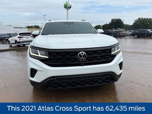Used 2021 Volkswagen Atlas Cross Sport SEL Premium w/ Cross Sport MDO Package AWD/4WD image 2