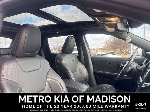 Used 2021 Jeep Cherokee Latitude Lux 80th Anniv w/ Quick Order Package 26U 80TH image 42