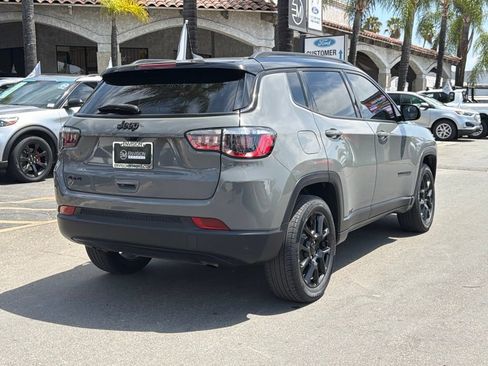 Used 2023 Jeep Compass Latitude AWD/4WD image 21
