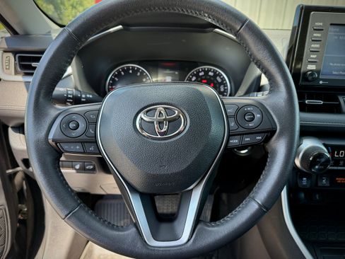 Certified 2022 Toyota RAV4 XLE Premium AWD/4WD image 25