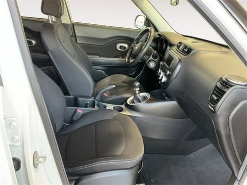 Certified 2018 Kia Soul image 13