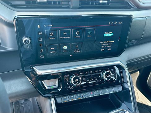 Used 2025 GMC Sierra 1500 Denali image 13