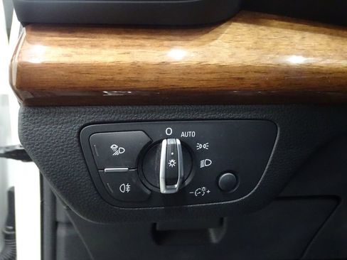 Used 2023 Audi Q5 2.0T Premium Plus image 21