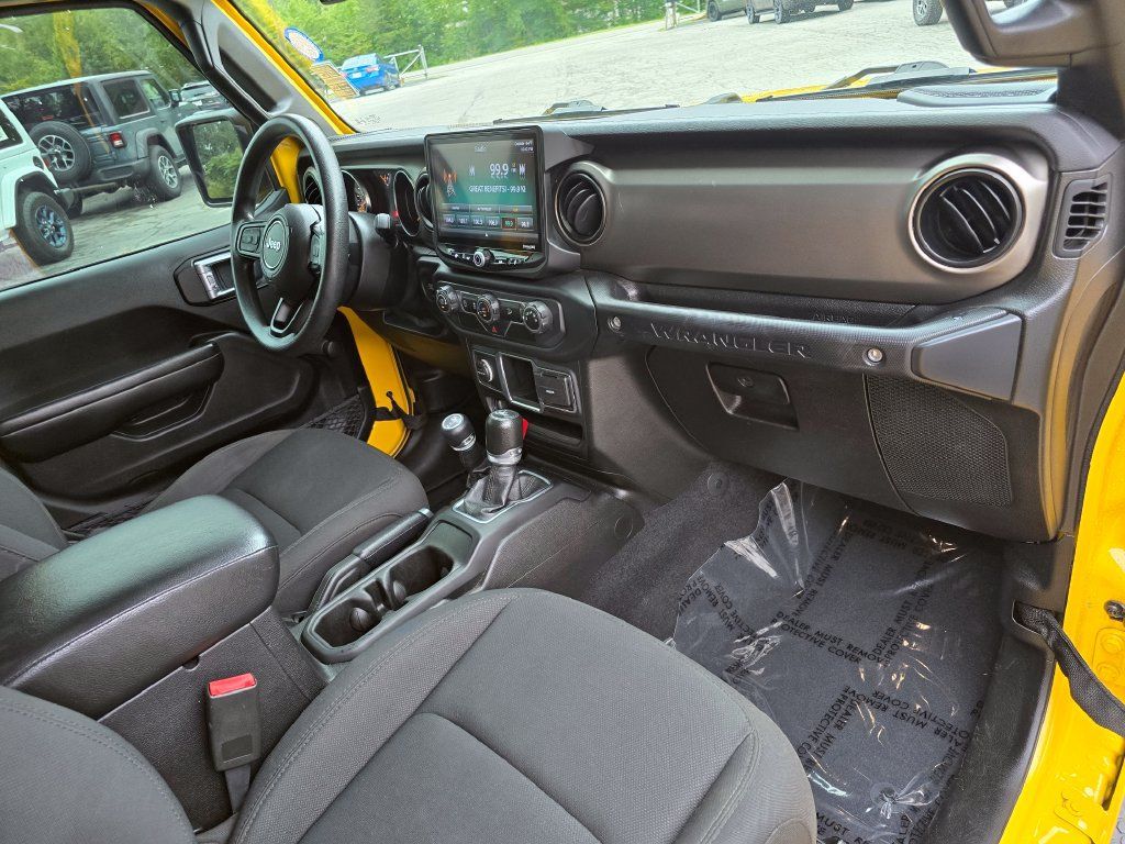 Used 2018 Jeep Wrangler Unlimited Sport AWD/4WD image 28