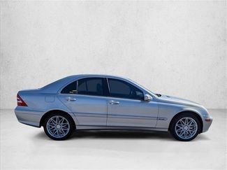 Used 2004 Mercedes-Benz C 230 Sedan video 4