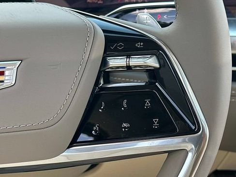 New 2026 Cadillac Escalade ESV Platinum Luxury w/ LPO, Floor Liner Package AWD/4WD image 6