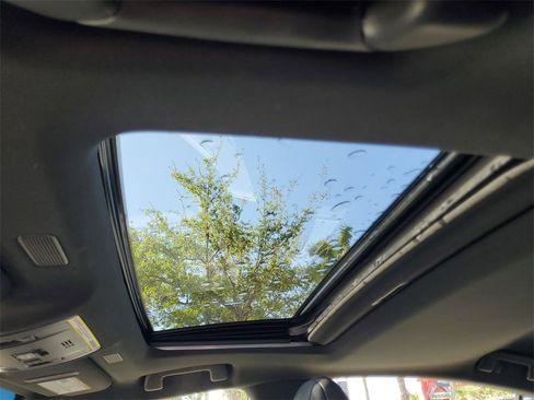 Used 2024 Lexus ES 350 F Sport w/ Accessory Package (Z2) image 18