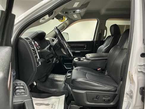 Used 2017 RAM 2500 Laramie AWD/4WD image 8